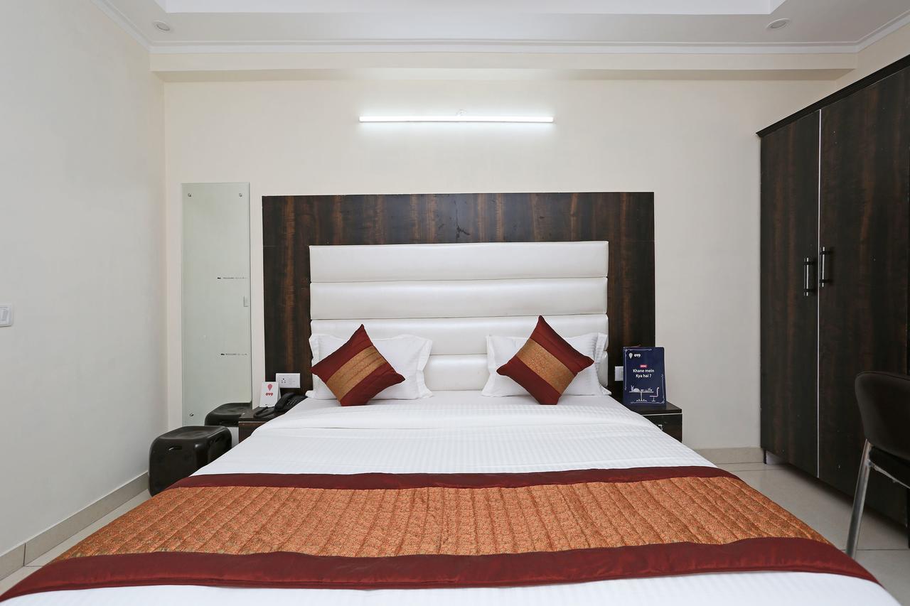 Oyo 9147 Hotel Aerostay Nuova Delhi Esterno foto