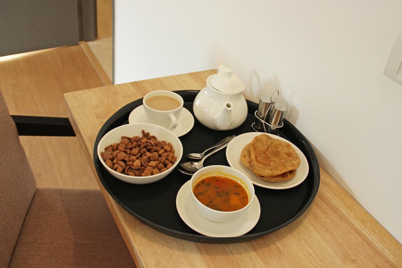 Oyo 9147 Hotel Aerostay Nuova Delhi Esterno foto